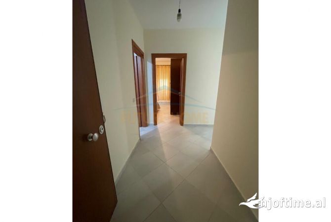 Shtepi ne shitje 1+1 ne Tirane - 138,000 Euro