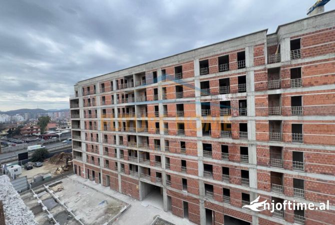 Shtepi ne shitje Apartament ne Tirane, 2+1, Mobilimi Bosh, pa mobiluar, Pagesa 131,000  Euro.