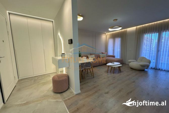 Shtepi me qera 2+1 ne Tirane - 1,350 Euro