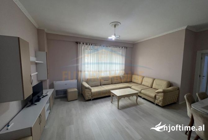 Shtepi ne shitje Apartament ne Tirane, 2+1, Mobilimi E mobiluar, Pagesa 193,000  Euro.
