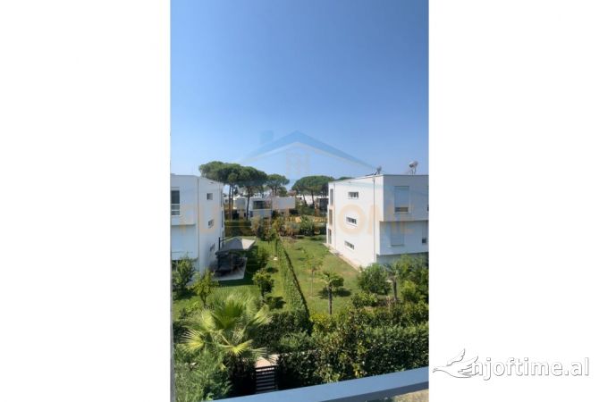 Shtepi ne shitje Apartament ne Durres, 2+1, Mobilimi E mobiluar, Pagesa 305,000  Euro.