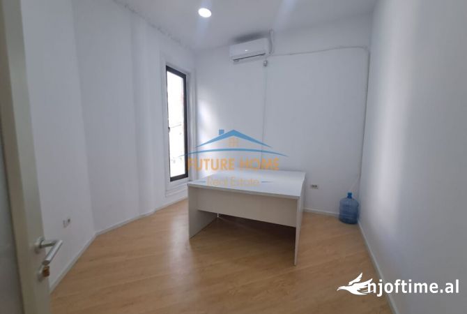 Ambient biznesi me qera 3+1 ne Tirane - 1,500 Euro