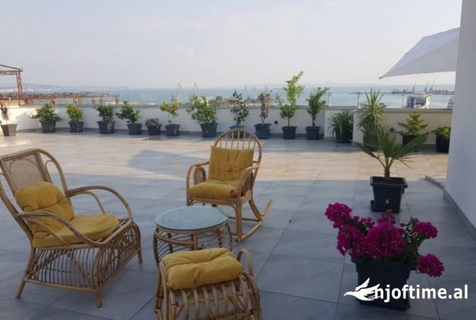 Shtepi ne shitje Apartament ne Durres, 2+1, Mobilimi E mobiluar, Pagesa 262,800  Euro.