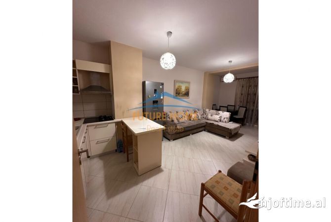 Shtepi me qera Apartament ne Tirane, 1+1, Mobilimi E mobiluar, Pagesa 520  Euro.