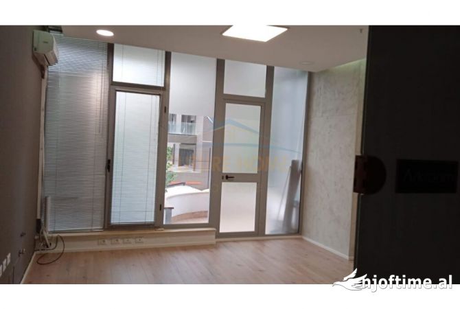 Ambient biznesi me qera 3+1 ne Tirane - 500 Euro