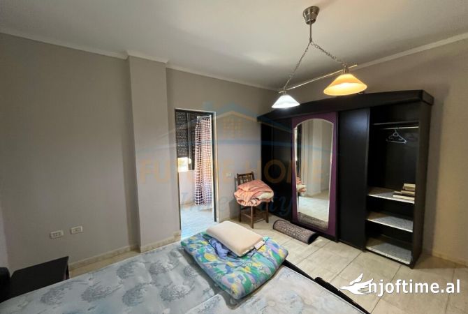 Shtepi me qera Apartament ne Tirane, 2+1, Mobilimi E mobiluar, Pagesa 500  Euro.