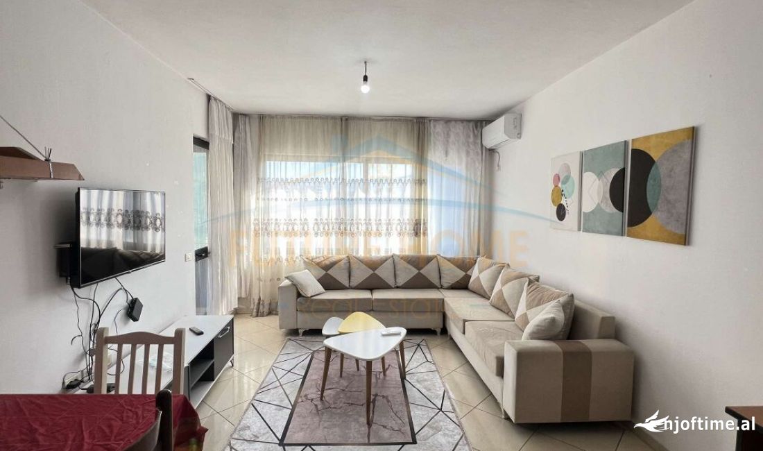 Shtepi me qera Apartament ne Tirane, 2+1, Mobilimi E mobiluar, Pagesa 450  Euro.