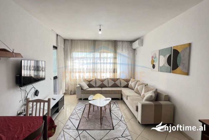 Shtepi me qera 2+1 ne Tirane - 450 Euro