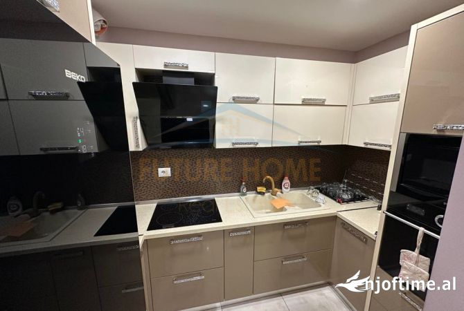 Shtepi ne shitje Apartament ne Tirane, 2+1, Mobilimi E mobiluar, Pagesa 210,000  Euro.