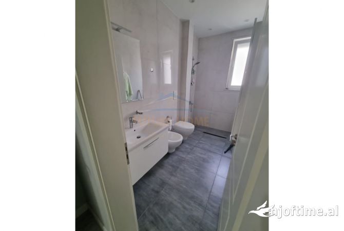 Shtepi ne shitje 3+1 ne Durres - 360,000 Euro