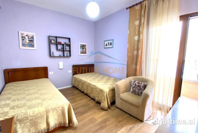 Shtepi ne shitje Apartament ne Tirane, 2+1, Mobilimi E mobiluar, Pagesa 225,000  Euro.