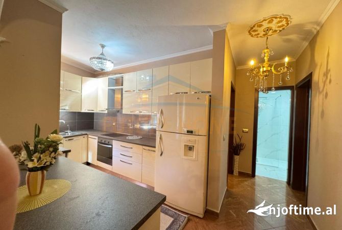 Shtepi me qera 2+1 ne Tirane - 900 Euro