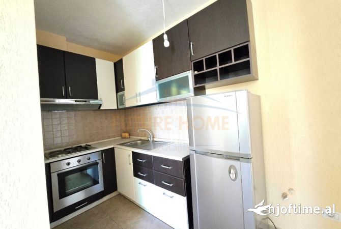 Shtepi ne shitje Apartament ne Durres, 2+1, Mobilimi E mobiluar, Pagesa 95,100  Euro.