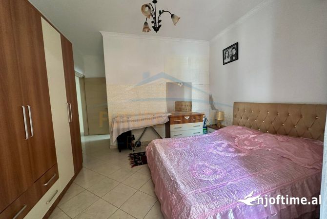 Shtepi ne shitje Apartament ne Tirane, 2+1, Mobilimi E mobiluar, Pagesa 115,000  Euro.