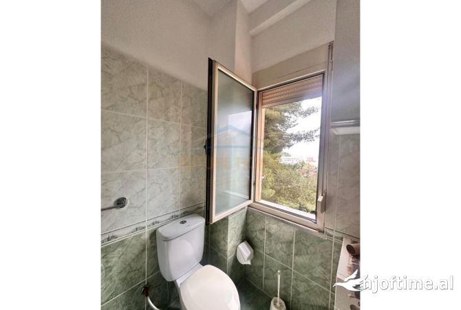 Shtepi ne shitje Apartament ne Durres, 2+1, Mobilimi E mobiluar, Pagesa 105,000  Euro.