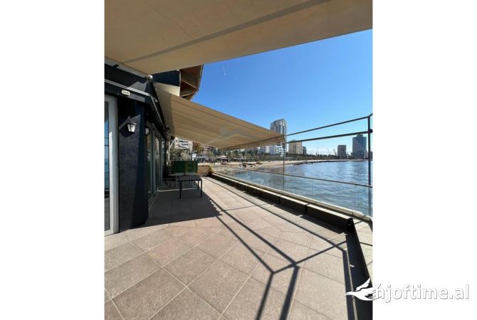 Ambiente Commerciale in Vendita 2+1 a Durazzo - 750,000 Euro