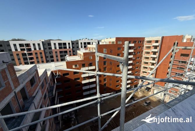 Shtepi ne shitje Apartament ne Tirane, 1+1, Mobilimi Bosh, pa mobiluar, Pagesa 102,870  Euro.