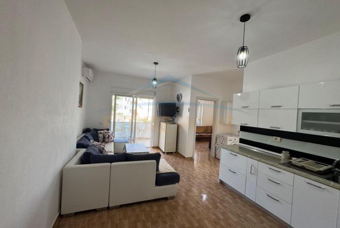 Shtepi ne shitje Apartament ne Kavaje, 2+1, Mobilimi Bosh, pa mobiluar, Pagesa 148,000  Euro.