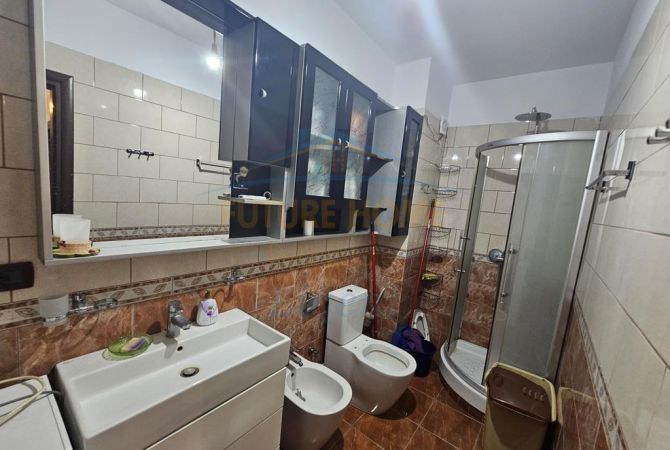Shtepi ne shitje 3+1 ne Tirane - 190,000 Euro