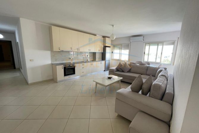 Shtepi ne shitje 3+1 ne Tirane - 240,000 Euro