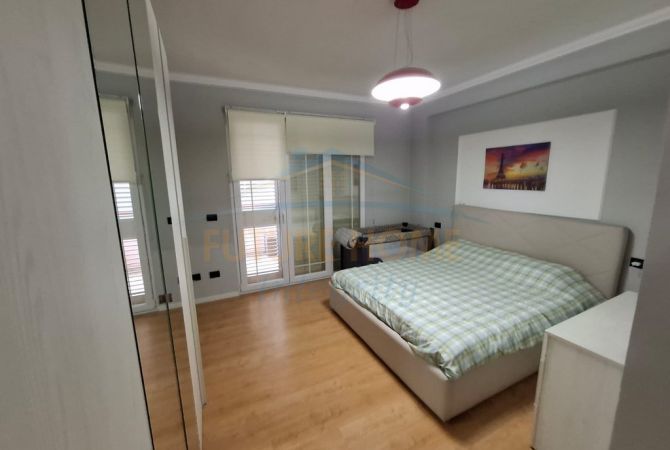 Shtepi me qera Apartament ne Tirane, 2+1, Mobilimi E mobiluar, Pagesa 800  Euro.