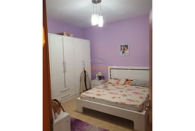 Shtepi me qera 2+1 ne Tirane - 700 Euro