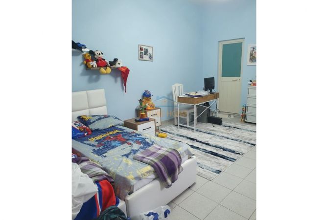 Shtepi me qera Shtepi Private ne Tirane, 2+1, Mobilimi E mobiluar, Pagesa 700  Euro.