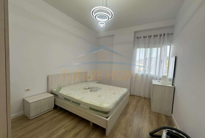 Shtepi me qera 1+1 ne Tirane - 370 Euro