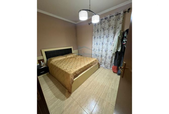 Shtepi ne shitje Apartament ne Tirane, 2+1, Mobilimi E mobiluar, Pagesa 155,000  Euro.