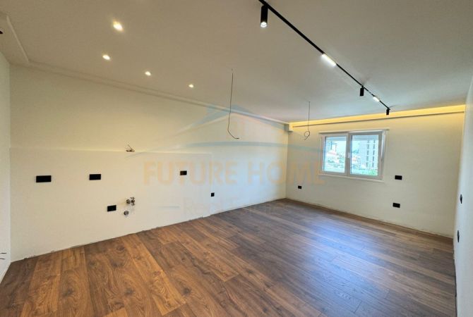Shtepi ne shitje 2+1 ne Vlore - 144,500 Euro