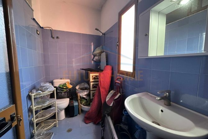 Shtepi ne shitje Apartament ne Tirane, 2+1, Mobilimi E mobiluar, Pagesa 115,000  Euro.