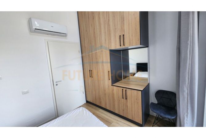 Shtepi ne shitje Apartament ne Tirane, 1+1, Mobilimi E mobiluar, Pagesa 150,000  Euro.