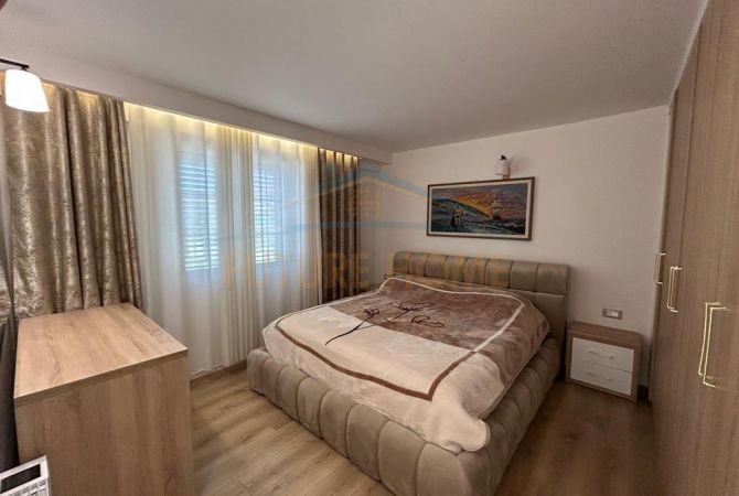 Shtepi ne shitje 2+1 ne Durres - 300,000 Euro