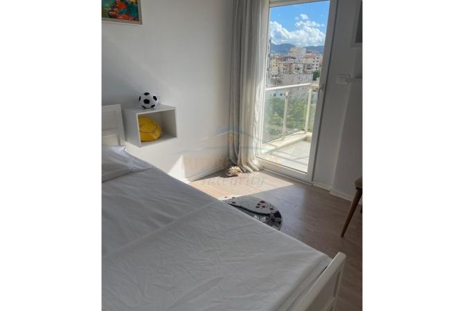 Shtepi me qera 2+1 ne Tirane - 650 Euro