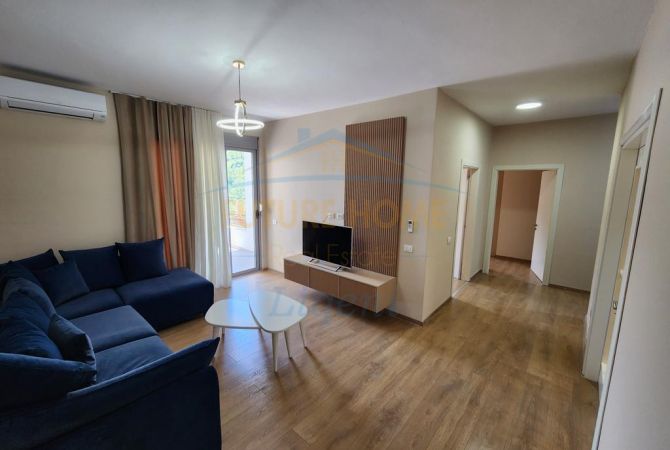 Shtepi me qera 2+1 ne Tirane - 700 Euro