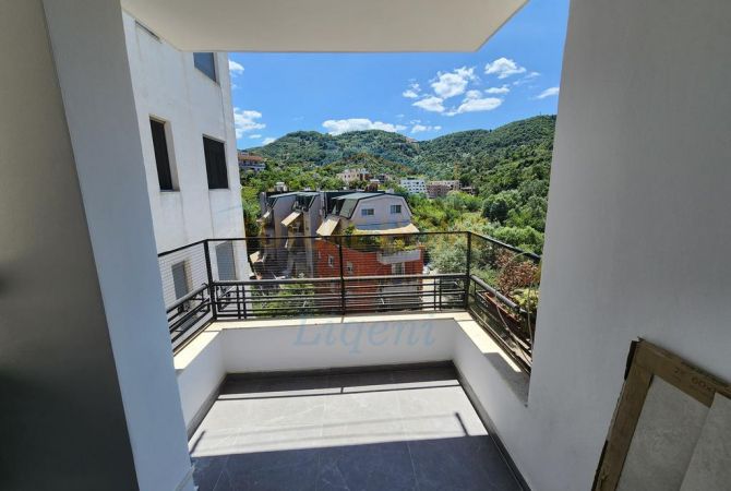 Shtepi me qera Apartament ne Tirane, 2+1, Mobilimi E mobiluar, Pagesa 700  Euro.