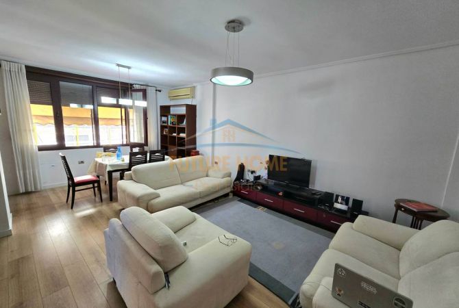 Shtepi me qera 2+1 ne Tirane - 650 Euro