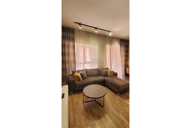 Shtepi me qera 1+1 ne Tirane - 400 Euro