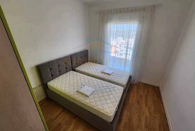 Shtepi me qera 2+1 ne Tirane - 800 Euro