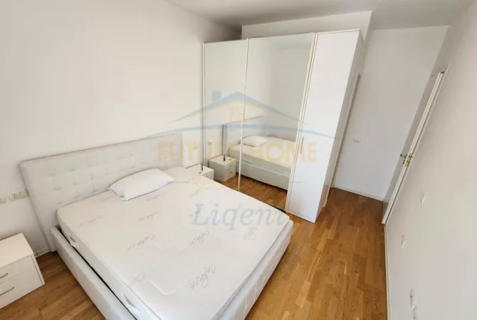 Shtepi me qera Apartament ne Tirane, 2+1, Mobilimi E mobiluar, Pagesa 800  Euro.