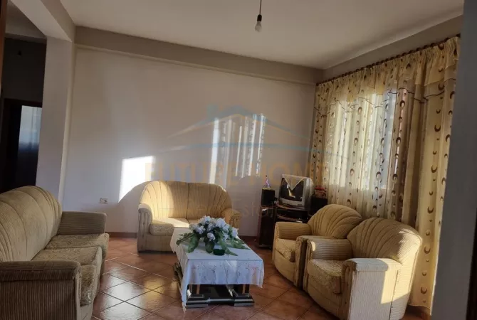 Shtepi me qera 2+1 ne Tirane - 500 Euro