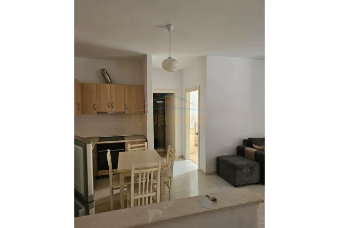 Shtepi ne shitje Apartament ne Tirane, 1+1, Mobilimi E mobiluar, Pagesa 210,000  Euro.