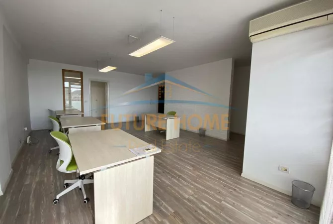 Ambjent biznesi me qera 3+1 ne Tirane - 1,500 Euro