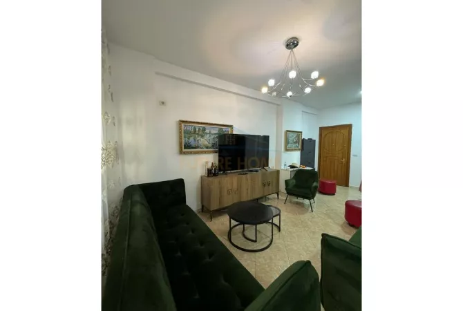 Shtepi me qera 2+1 ne Tirane - 750 Euro