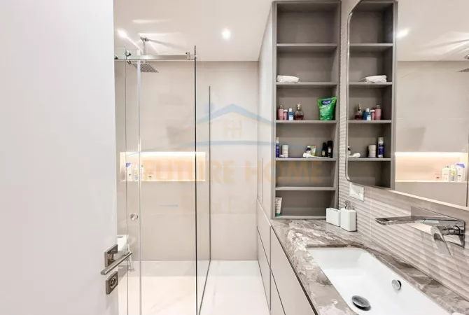 Shtepi me qera Apartament ne Tirane, 2+1, Mobilimi E mobiluar, Pagesa 2,200  Euro.