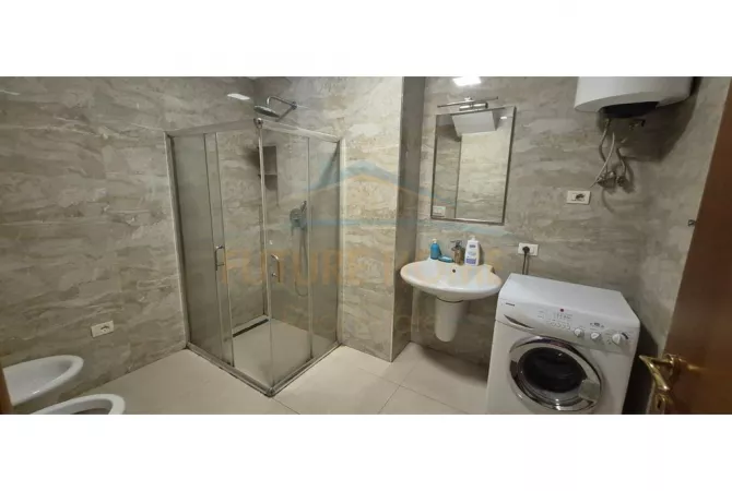 Shtepi me qera 2+1 ne Tirane - 650 Euro