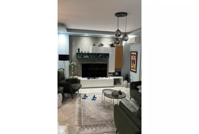 Shtepi ne shitje 2+1 ne Tirane - 160,000 Euro