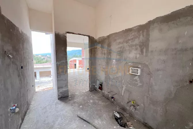Shtepi ne shitje 3+1 ne Tirane - 520,000 Euro