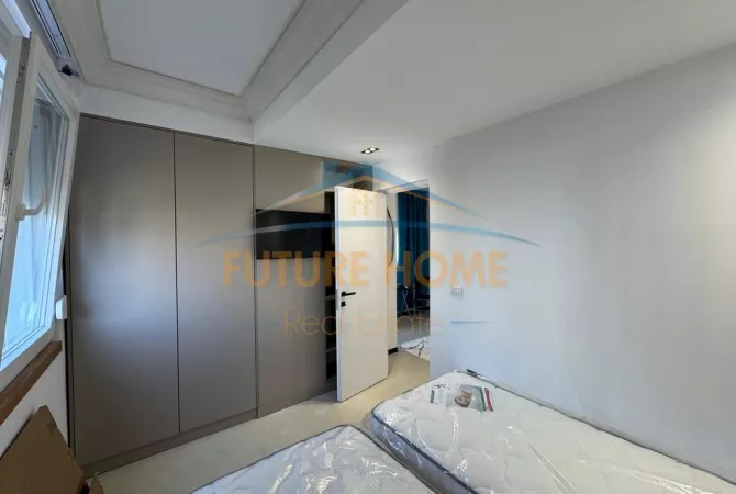 Shtepi ne shitje Apartament ne Tirane, 3+1, Mobilimi E mobiluar, Pagesa 360,000  Euro.