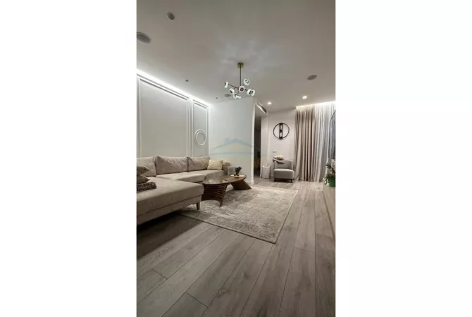 Shtepi ne shitje Apartament ne Durres, 3+1, Mobilimi E mobiluar, Pagesa 300,000  Euro.